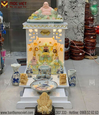 Bàn thờ thần tài đơn giản