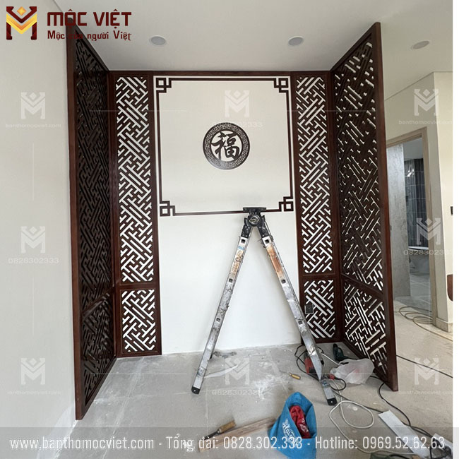 quá trình thi công phòng thờ gia tiên tại nhà khách hàng