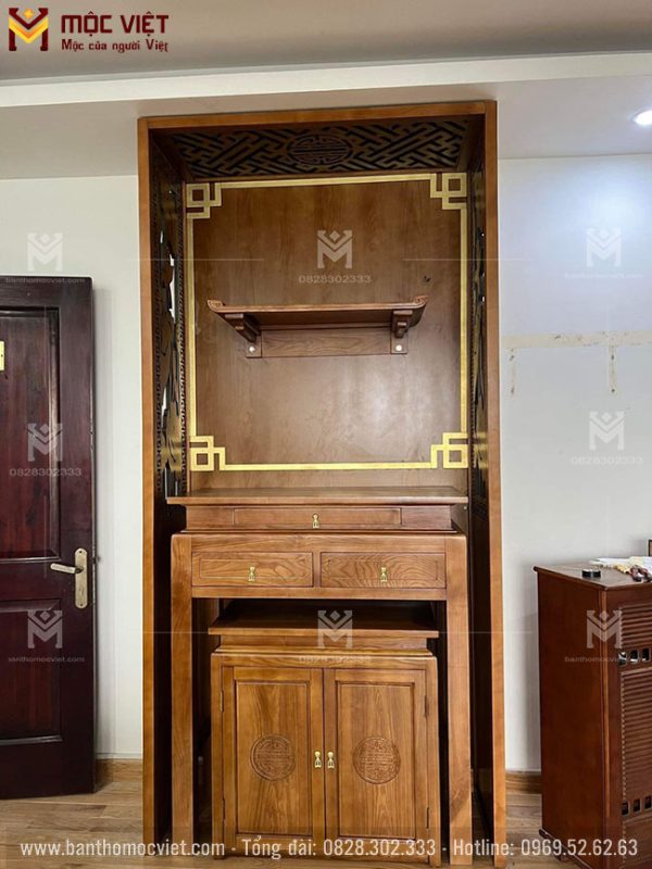 Mẫu bàn thờ chung cư hiện đại có ngăn kéo trên, giúp việc thờ cúng tiện lợi hơn