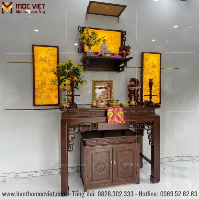 Tranh trúc chỉ tô điểm không gian thờ trở nên ấm cúng hơn