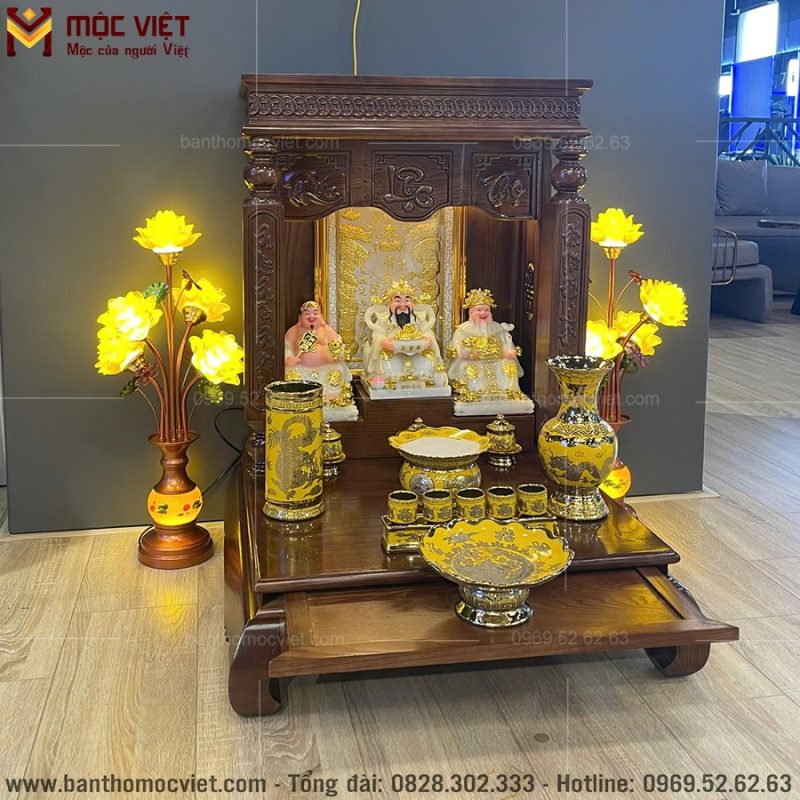 Bàn thờ ông địa gỗ sồi hiện đại