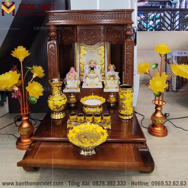 Bàn thờ ông địa hiện đại