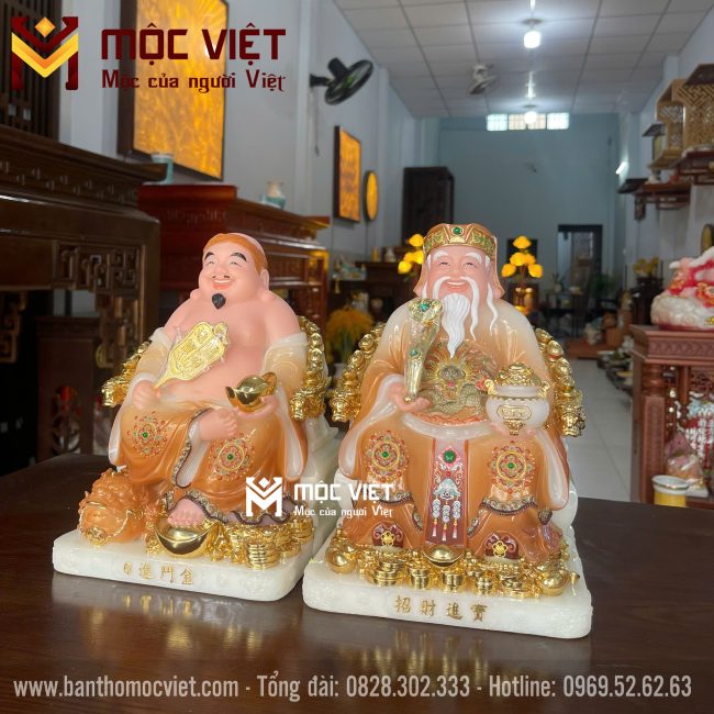Mẫu tượng thần tài ông địa màu vàng gấm hiện đại
