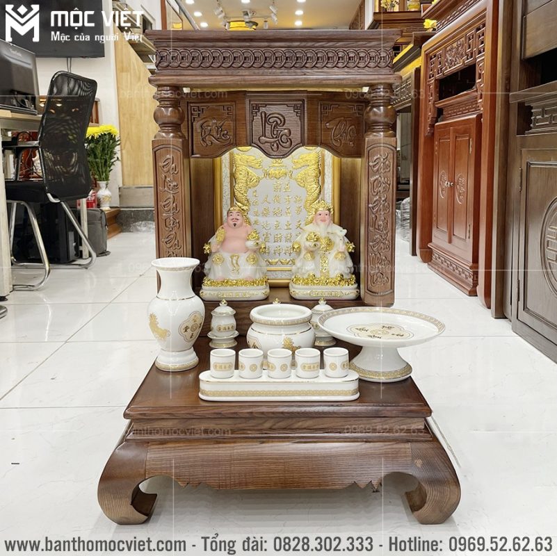 Bàn thờ thiết kế cột câu đối ý nghĩa